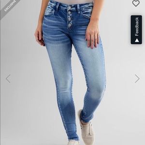 Size 7/27 Kancan Jeans